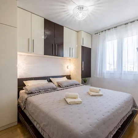 Apartamento Amigo 2-bedroom Luxury - Balcony & Seaview *