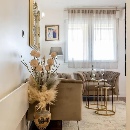 Amigo 2-bedroom Luxury - Balcony & Seaview *