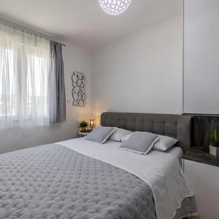 Amigo 2-bedroom Luxury - Balcony & Seaview 公寓