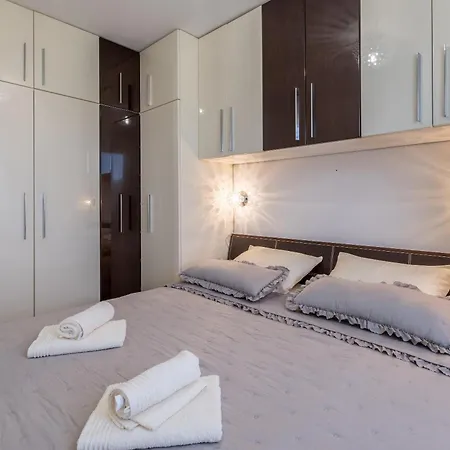 Amigo 2-bedroom Luxury - Balcony & Seaview 斯普利特